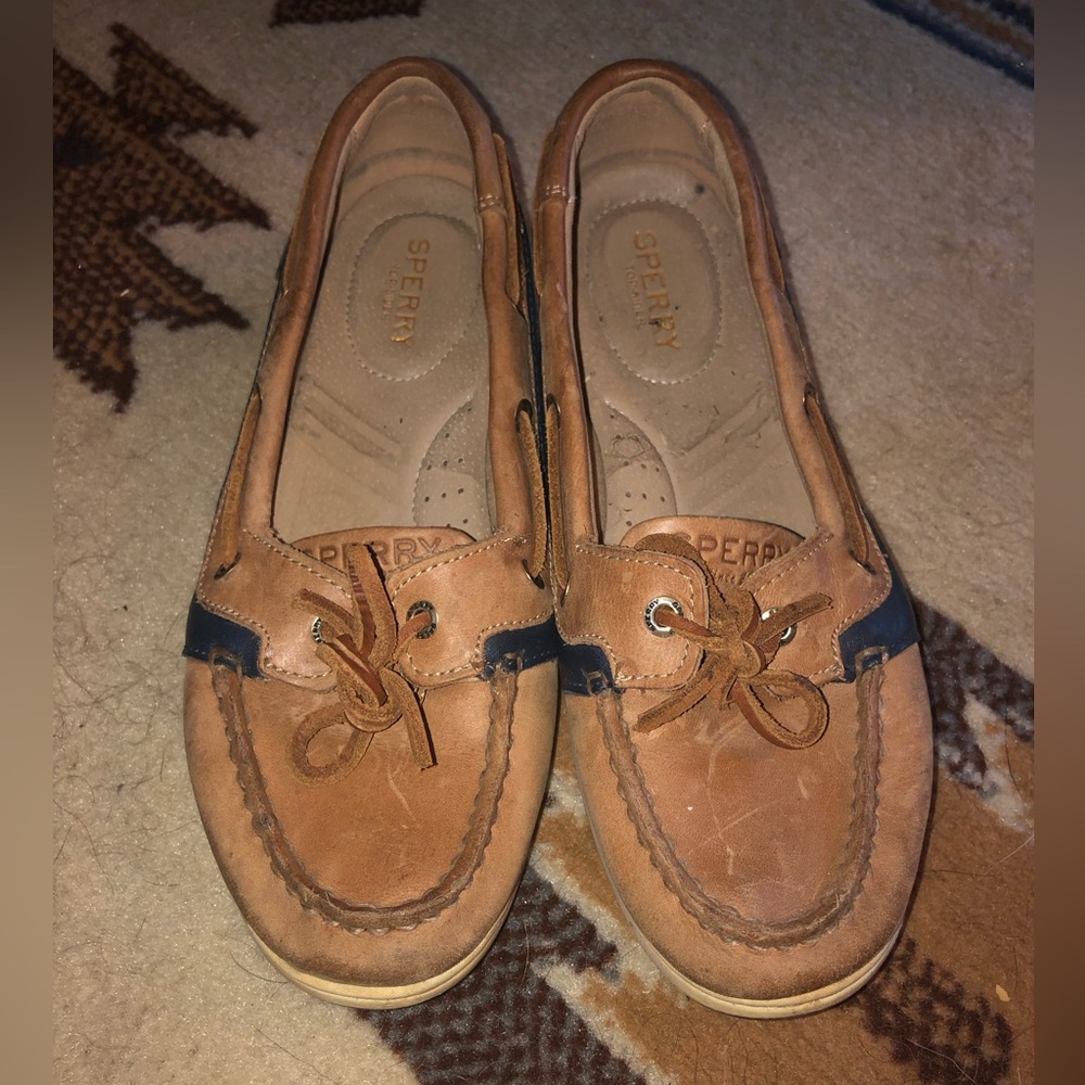 SALE Sperry slip on leather boat shoes W6.5
